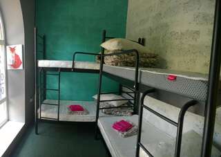 Хостелы Travel station Ивано-Франковск Кровать в общем номере для женщин с 4 кроватями-2